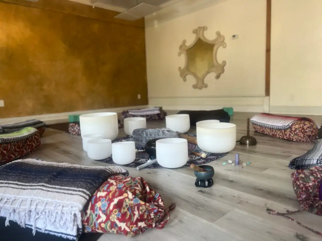 Sound bath to improve mental health